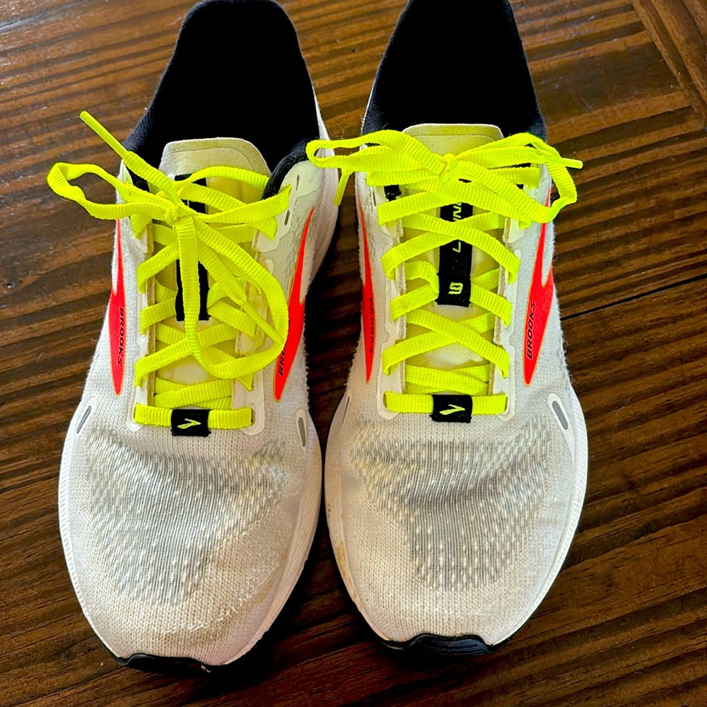 Brooks Launch 9.